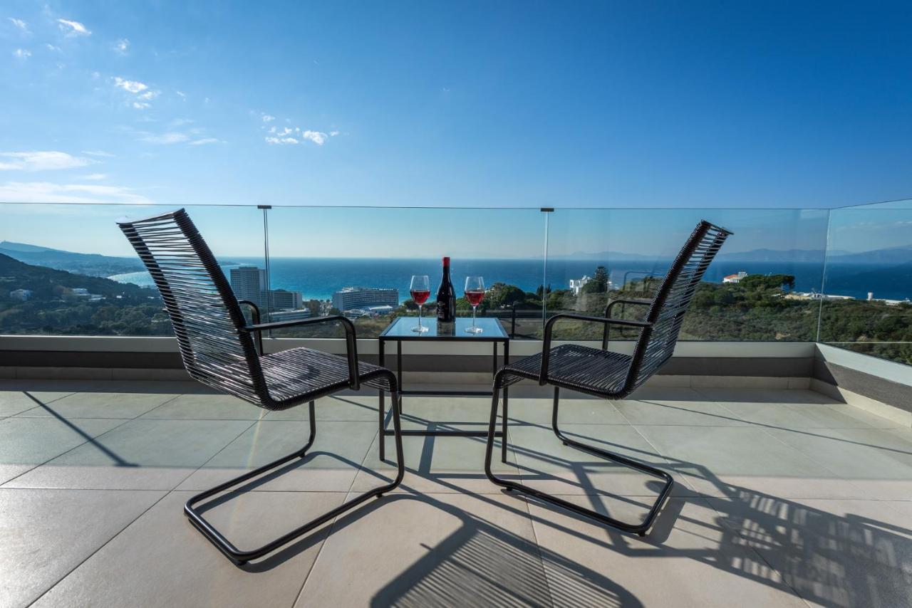 Aquarama Pool Apartments 익시아 외부 사진