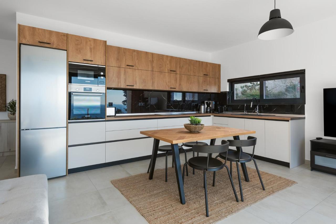 Aquarama Pool Apartments 익시아 외부 사진